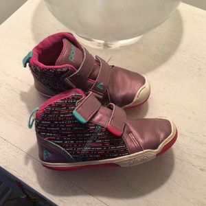 Girls Plae Magenta Max, Size 11
